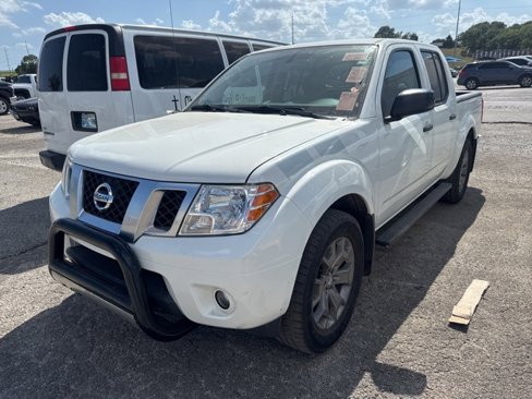 Used 2020 Nissan Frontier SV image 3