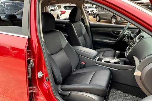 Used 2016 Nissan Altima 2.5 SR image 9