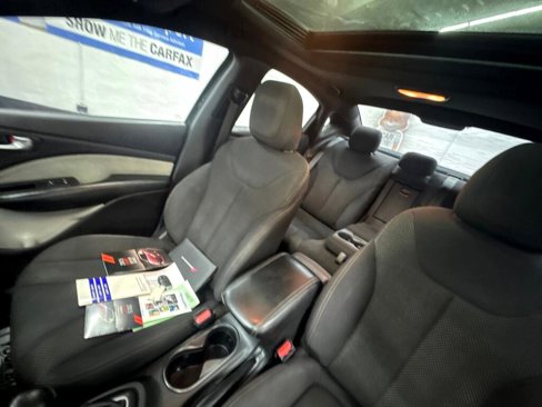 Used 2015 Dodge Dart SXT w/ Sun/Sound Group image 8
