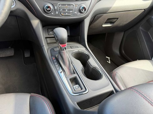 Used 2023 Chevrolet Equinox RS w/ RS Leather Package image 11