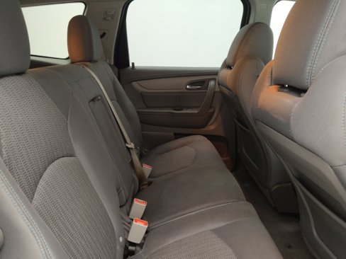 Used 2017 Chevrolet Traverse LT image 19