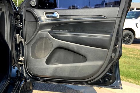 Used 2020 Jeep Grand Cherokee Limited image 20