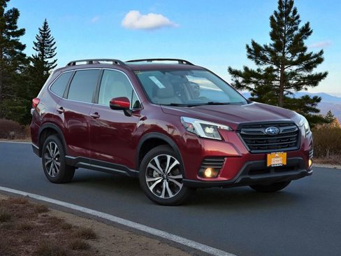 Used 2022 Subaru Forester Limited image 1