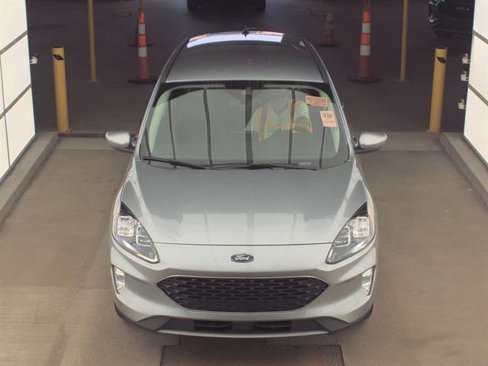 Certified 2022 Ford Escape Titanium image 2