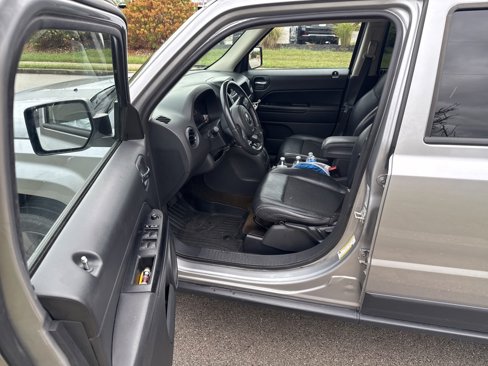 Used 2016 Jeep Patriot Sport w/ Power Value Group image 8