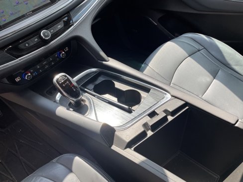 Used 2019 Buick Enclave Premium image 9