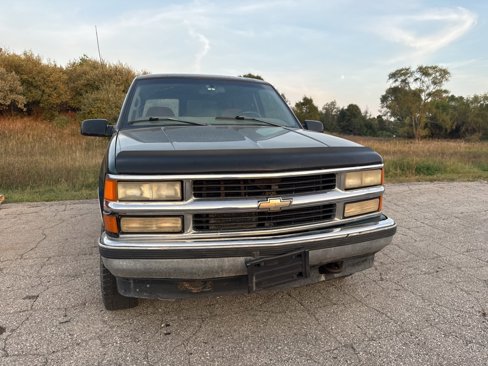 Used 1998 Chevrolet Tahoe 4WD 2-Door w/ Preferred Equipment Group 2 image 11