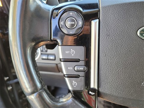 Used 2016 Land Rover LR4 HSE image 26
