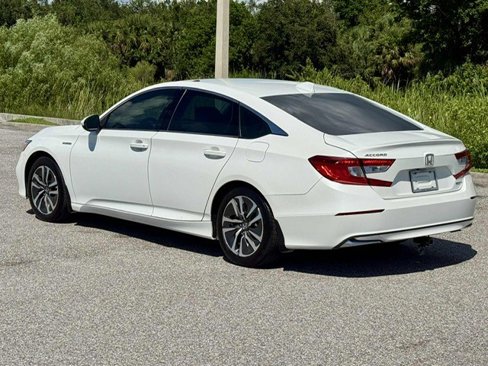 Used 2018 Honda Accord Hybrid image 9