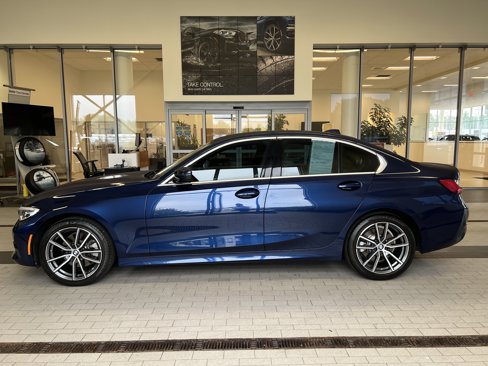 Used 2019 BMW 330i xDrive Sedan w/ Premium Package image 8
