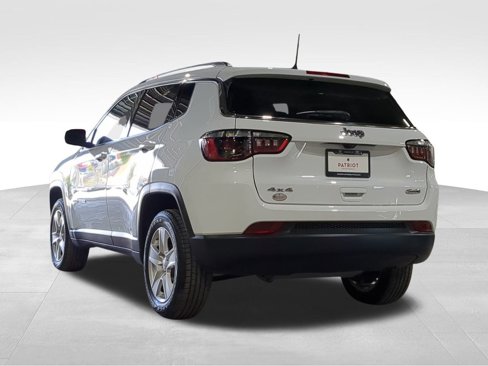 Used 2022 Jeep Compass Latitude w/ Convenience Group image 4
