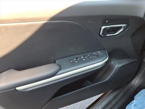 New 2025 Kia K4 GT-Line image 13