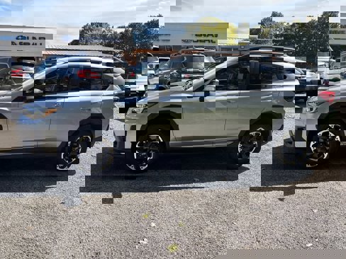 Used 2023 Subaru Crosstrek 2.0i Premium image 4