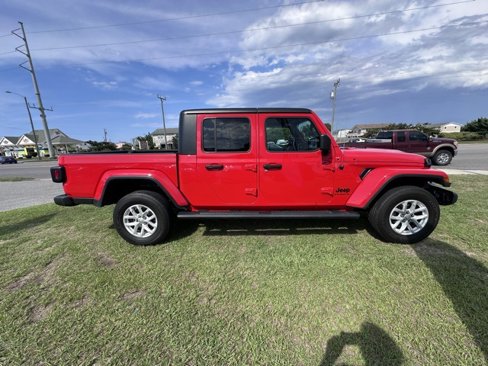 Certified 2023 Jeep Gladiator Sport image 8