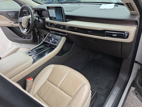 Used 2021 Lincoln Aviator Grand Touring w/ Elements Package Plus image 13