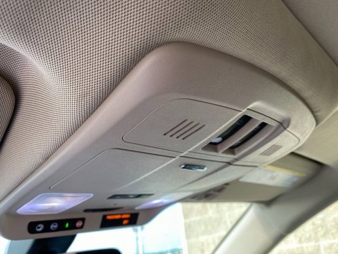 Used 2017 Buick Envision Essence image 28