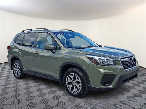 Used 2020 Subaru Forester Premium image 1