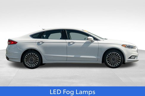 Used 2017 Ford Fusion SE w/ Fusion SE Technology Package image 8