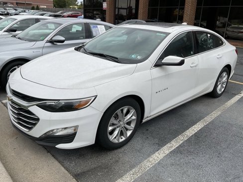 Used 2024 Chevrolet Malibu LT image 1