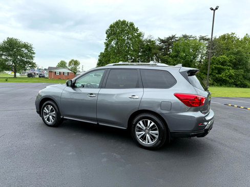 Used 2020 Nissan Pathfinder S image 5