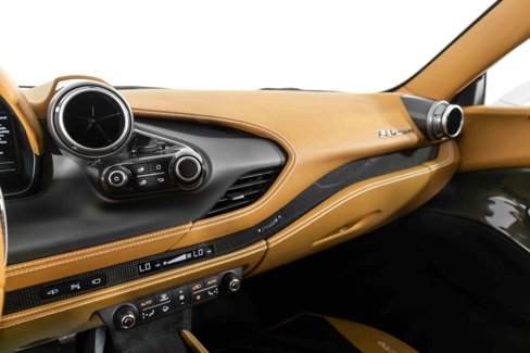 Used 2022 Ferrari F8 Tributo image 28