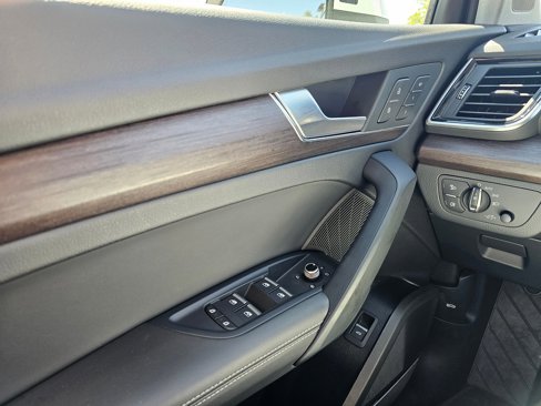 Certified 2024 Audi Q5 2.0T Premium Plus image 29