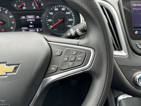 Used 2022 Chevrolet Malibu LT image 25