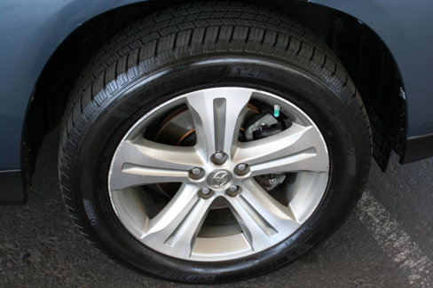 Used 2012 Toyota Highlander Limited image 29