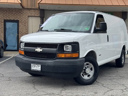 Used 2008 Chevrolet Express 3500 image 2