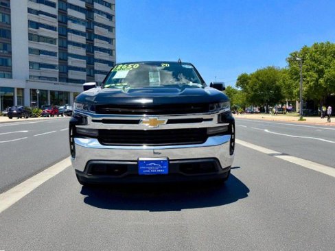 Used 2020 Chevrolet Silverado 1500 LT w/ Trailering Package image 8