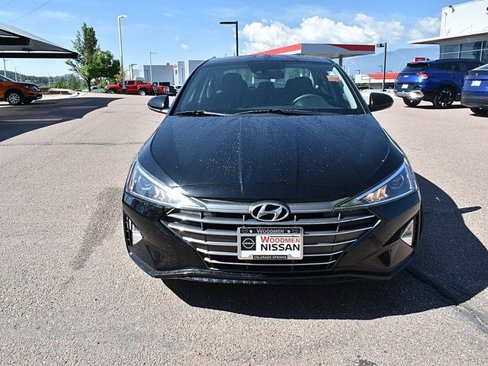 Used 2020 Hyundai Elantra SEL image 2