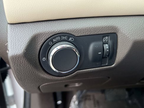Certified 2011 Chevrolet Cruze LTZ image 15