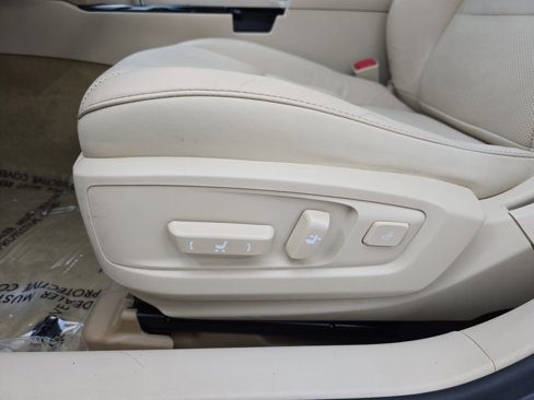 Used 2015 Lexus ES 300h image 28