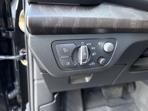 Used 2018 Audi Q5 Prestige w/ Prestige Package image 20