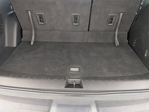 Used 2021 Chevrolet Traverse LS image 29