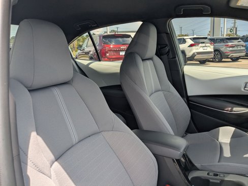 Used 2024 Toyota Corolla SE image 35