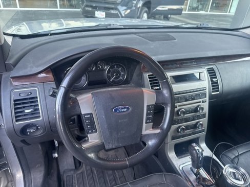 Used 2009 Ford Flex SEL image 6