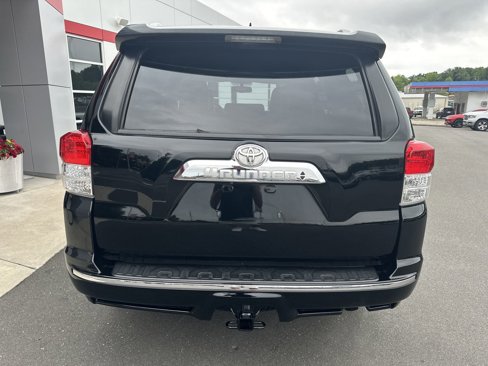 Used 2011 Toyota 4Runner SR5 image 7