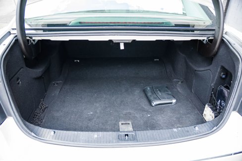 Used 2010 Mercedes-Benz E 350 4MATIC Sedan image 22