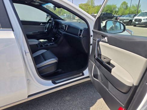 Used 2018 Kia Sportage EX w/ EX Sport Appearance Package image 16