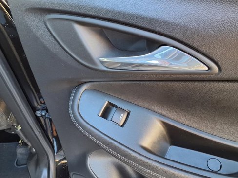Used 2022 Buick Encore GX Essence image 25
