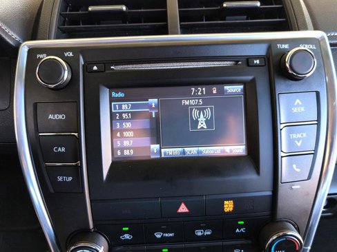 Used 2015 Toyota Camry LE image 14