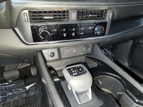 Certified 2021 Nissan Rogue S image 20