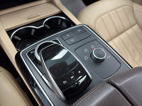Used 2018 Mercedes-Benz GLE 350 4MATIC image 30