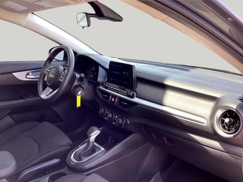 Used 2024 Kia Forte LXS image 8