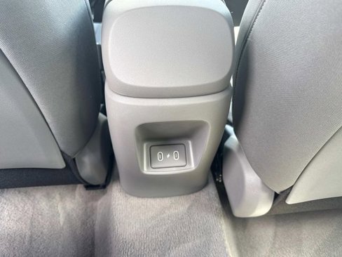 New 2025 Hyundai Elantra Sport image 17