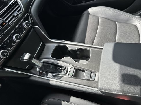 Used 2020 Honda Accord Sport image 29