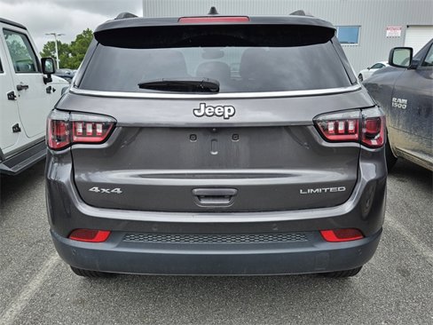 Used 2024 Jeep Compass Limited image 7