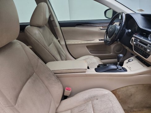 Used 2015 Lexus ES 350 w/ Ultra Luxury Package image 21