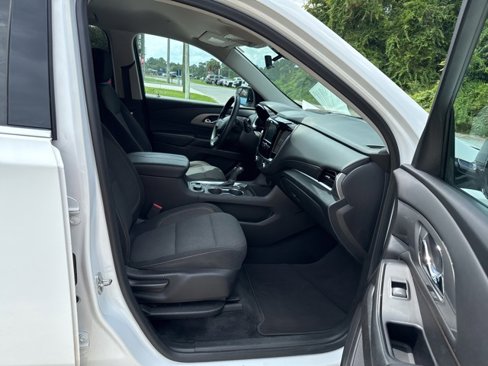 Used 2019 Chevrolet Traverse LS image 16